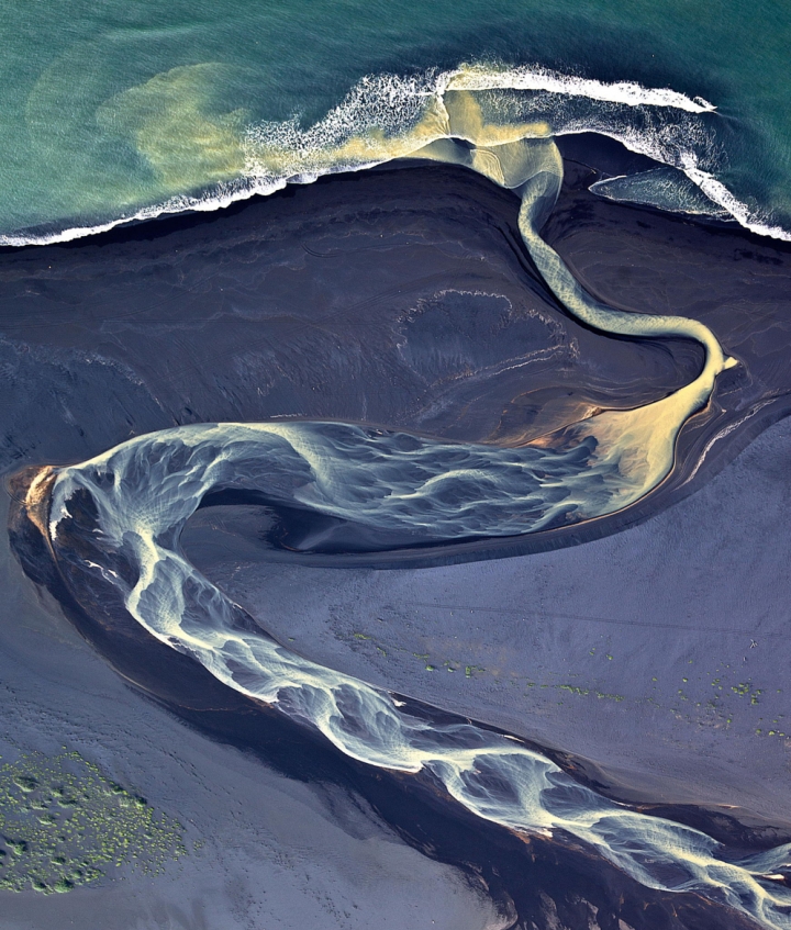 Volcano in Iceland - Andre Ermolaev